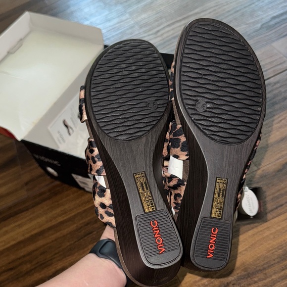 Vionic Leopard Print Wedge Sandals - Picture 5 of 9